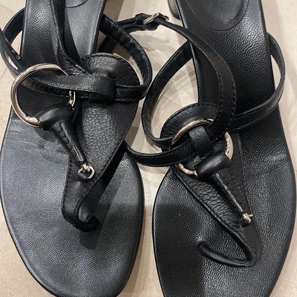 Gucci black leather with silver detail, low heel sandal - Picture 6 of 7